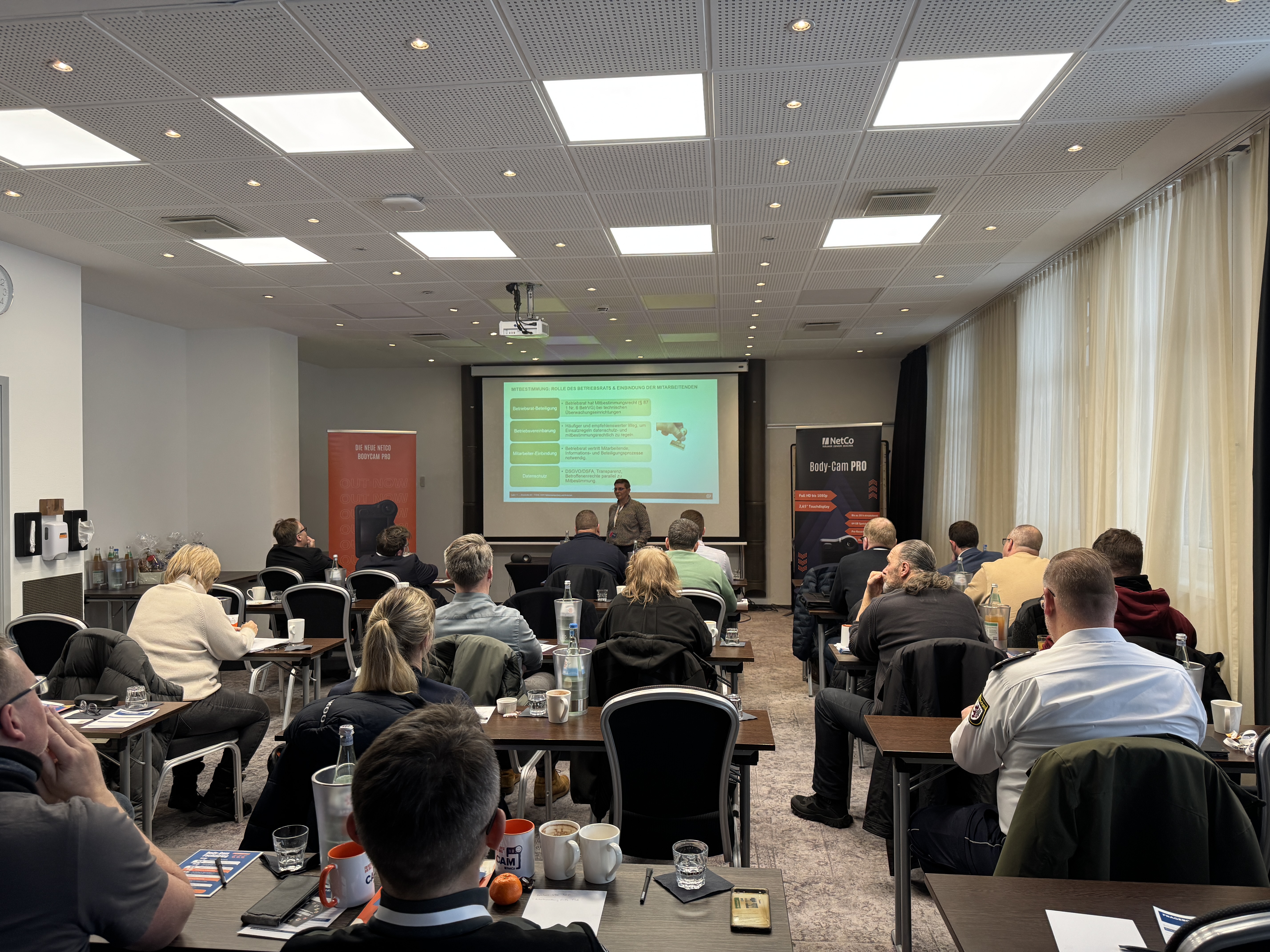 Body-Cam Konferenz Saal